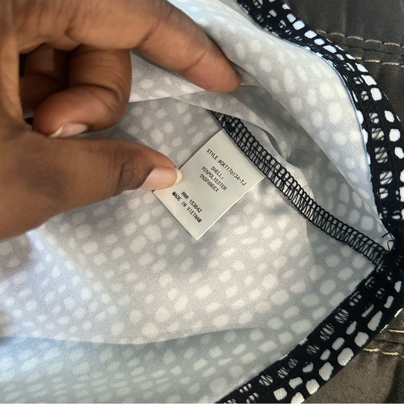 MELLODAY Black White Printed Boxy Blouse Cuff Sleeve Medium NWT Business Office - Picture 7 of 10